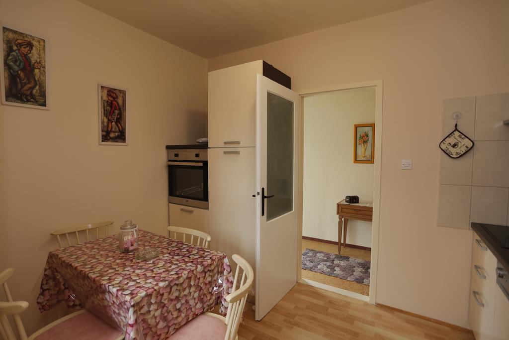Apartment Magnolia Supetar Ruang foto