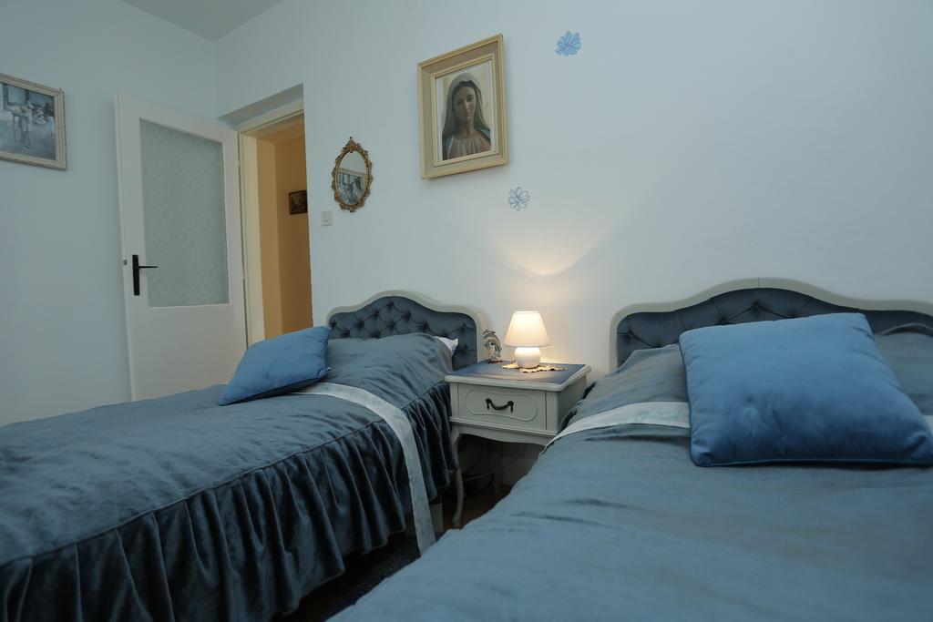 Apartment Magnolia Supetar Ruang foto